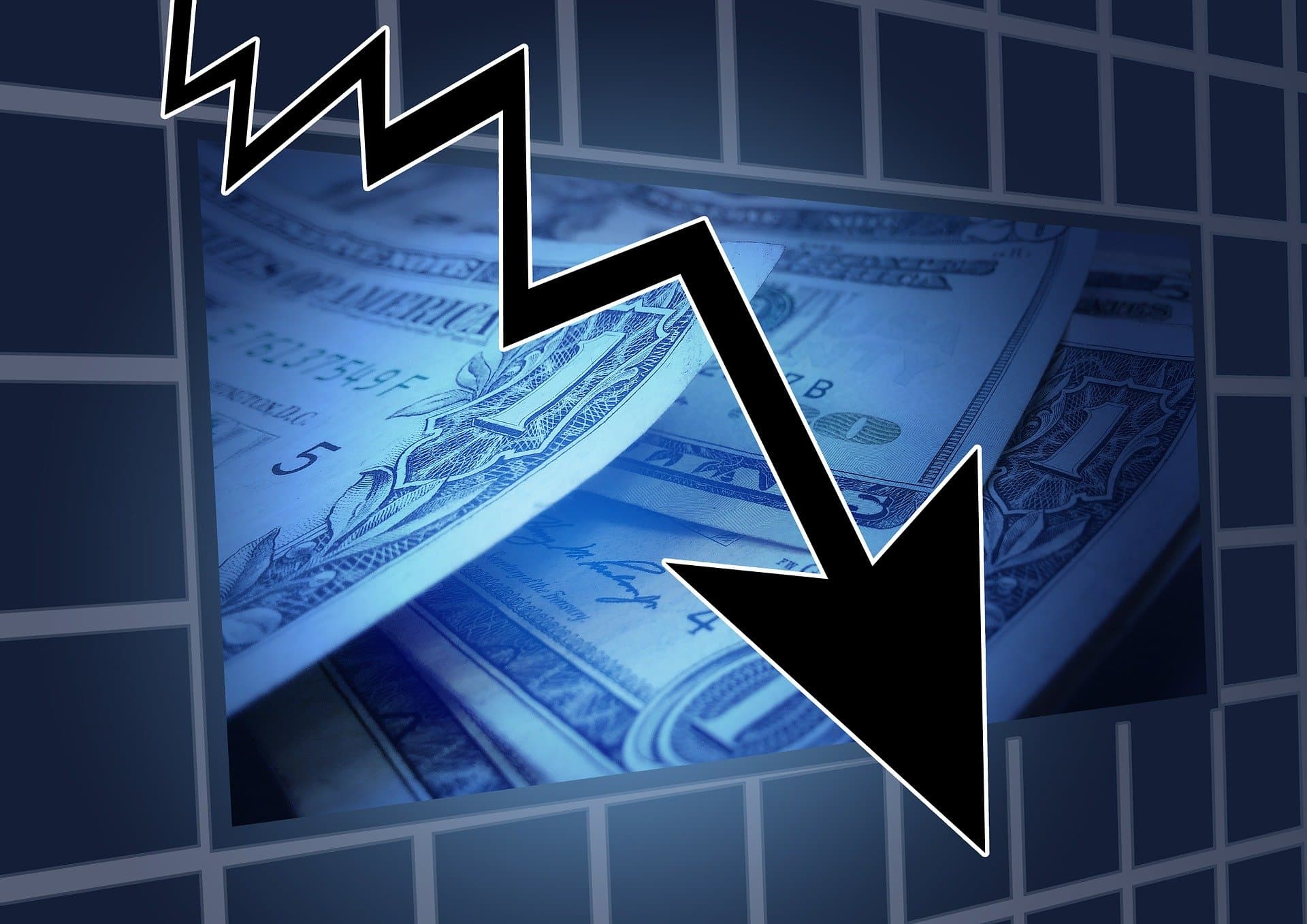 România intră în recesiune tehnică: economia resimte efectele