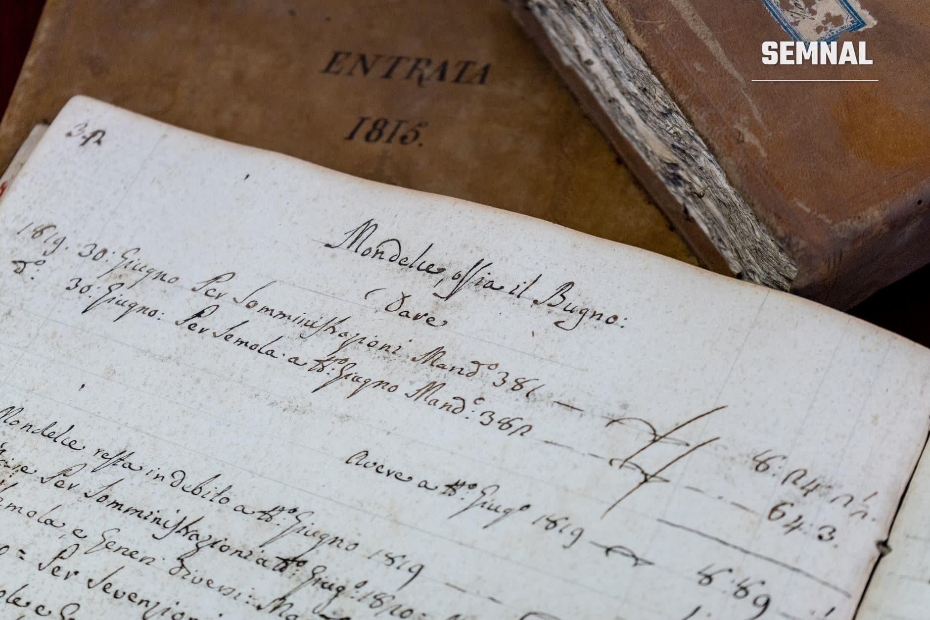Testament olograf din 1815 scris de mână cu cerneală pe hârtie, în limba italiană, cu copertă din piele uzată. Exemplu istoric de document testament olograf cu semnătură și text integral autograf.