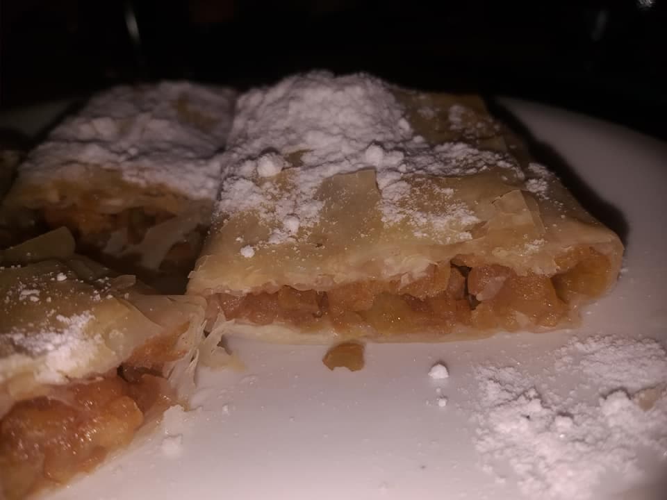 Prăjitura cu mere