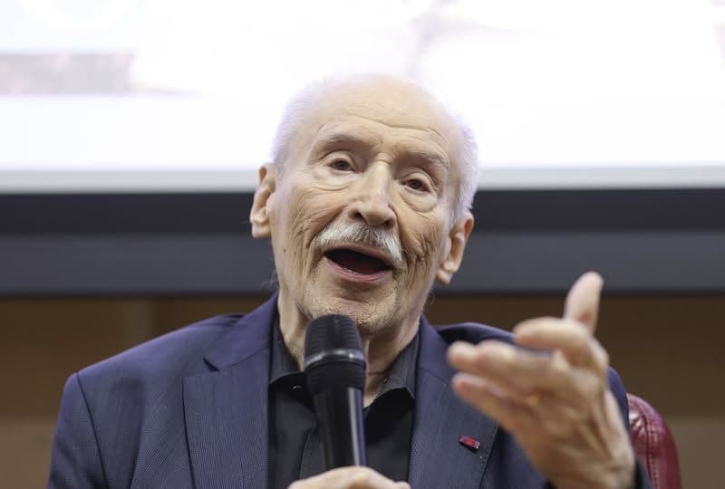 Victor Rebengiuc, un gest de demnitate în vremuri tulburi: „Eu i-am dat niște bani lui Nicușor Dan, din cât pot eu să dau…”