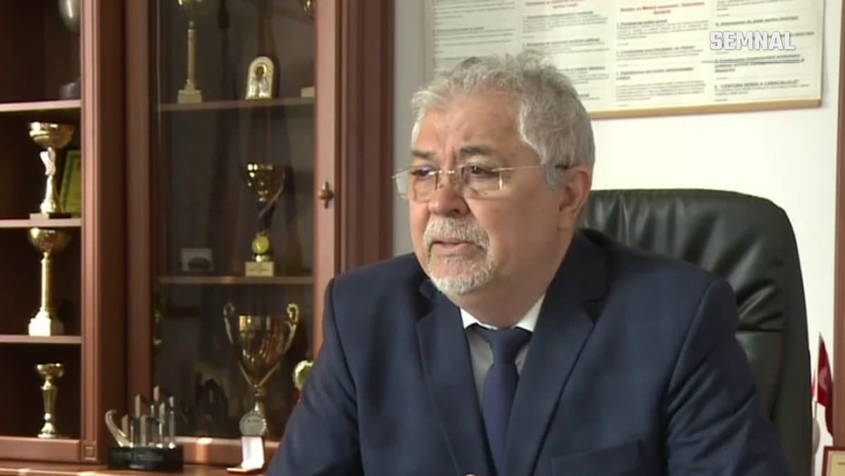 In imagine este primarul din Caracal, Ion Doldurea. Captura TV.