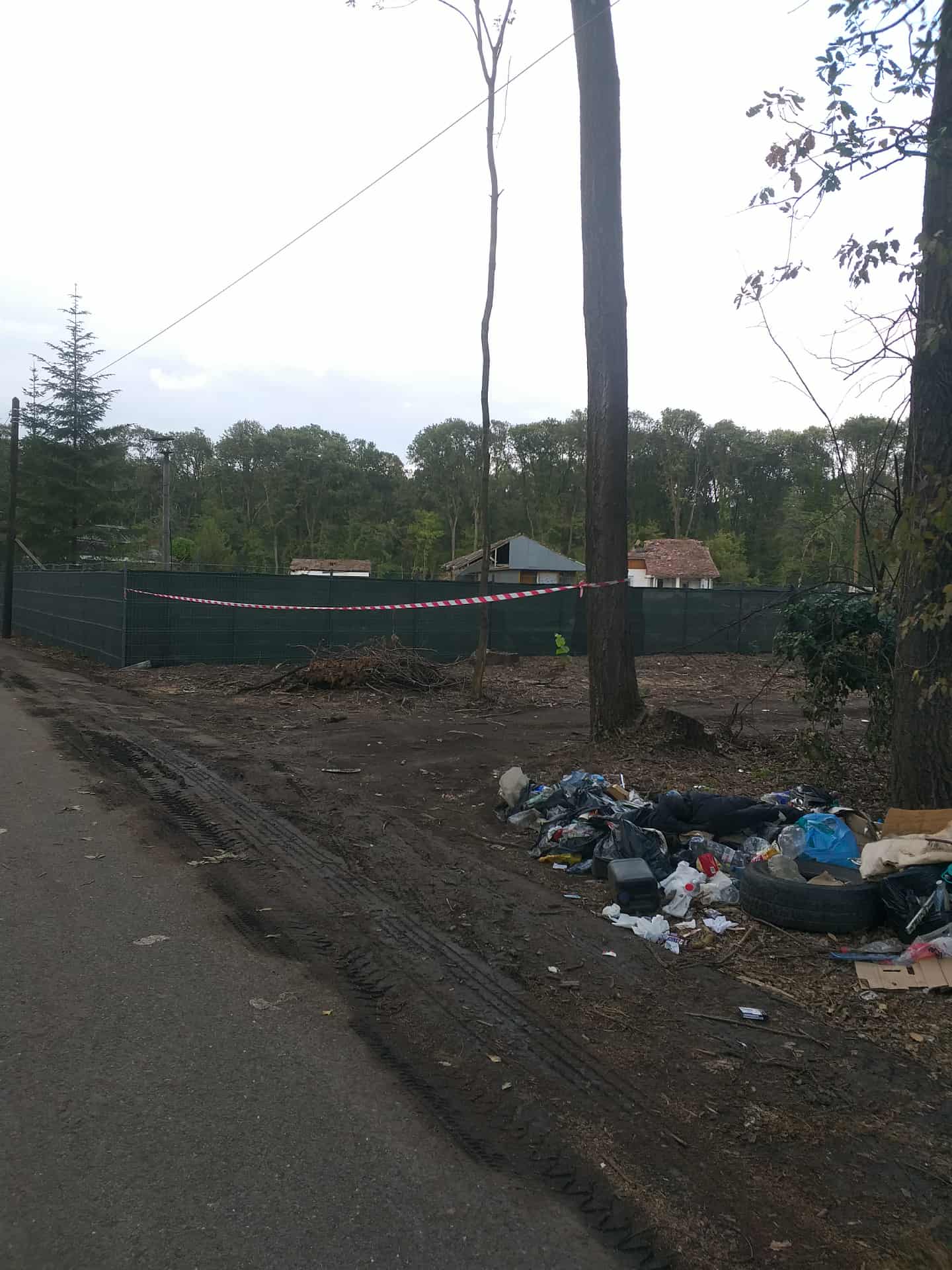 Căsuțele din campingul Pădurii Băneasa, la pământ. Ce se pregătește aici?