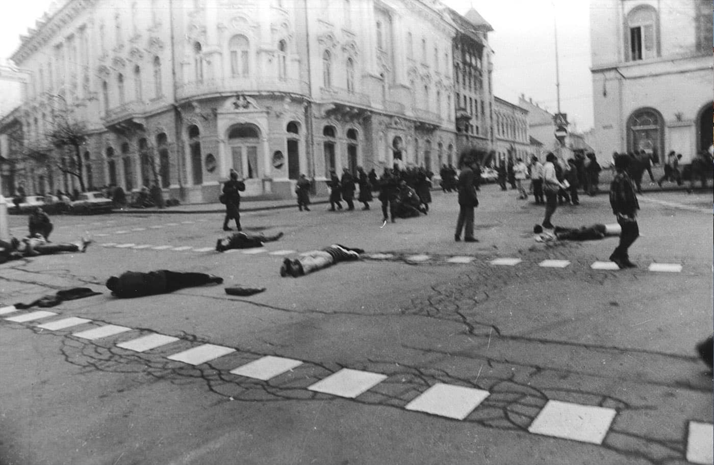 Masacrul ascuns al Revoluției. Cine i-a ucis pe cei opt militari din fața Ministerului Apărării Naționale?