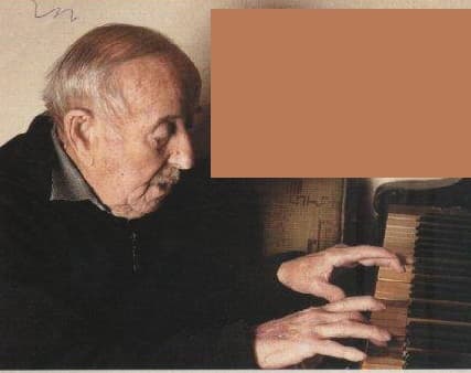 Decorat de împăratul Franz Iosef, certat de Ceaușeasca
