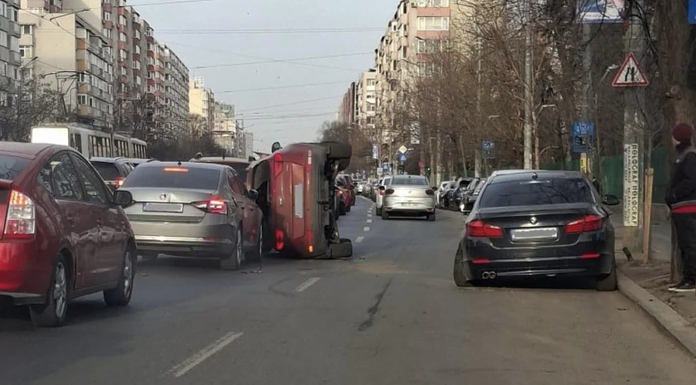Accident rutier cu șase mașini în Sectorul 2, București