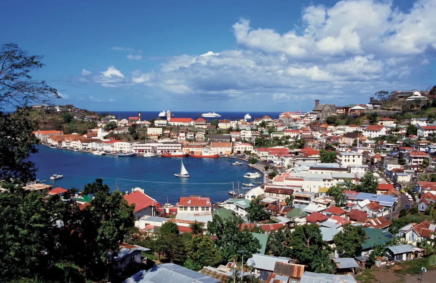 Grenada – Raiul condimentelor din Caraibe