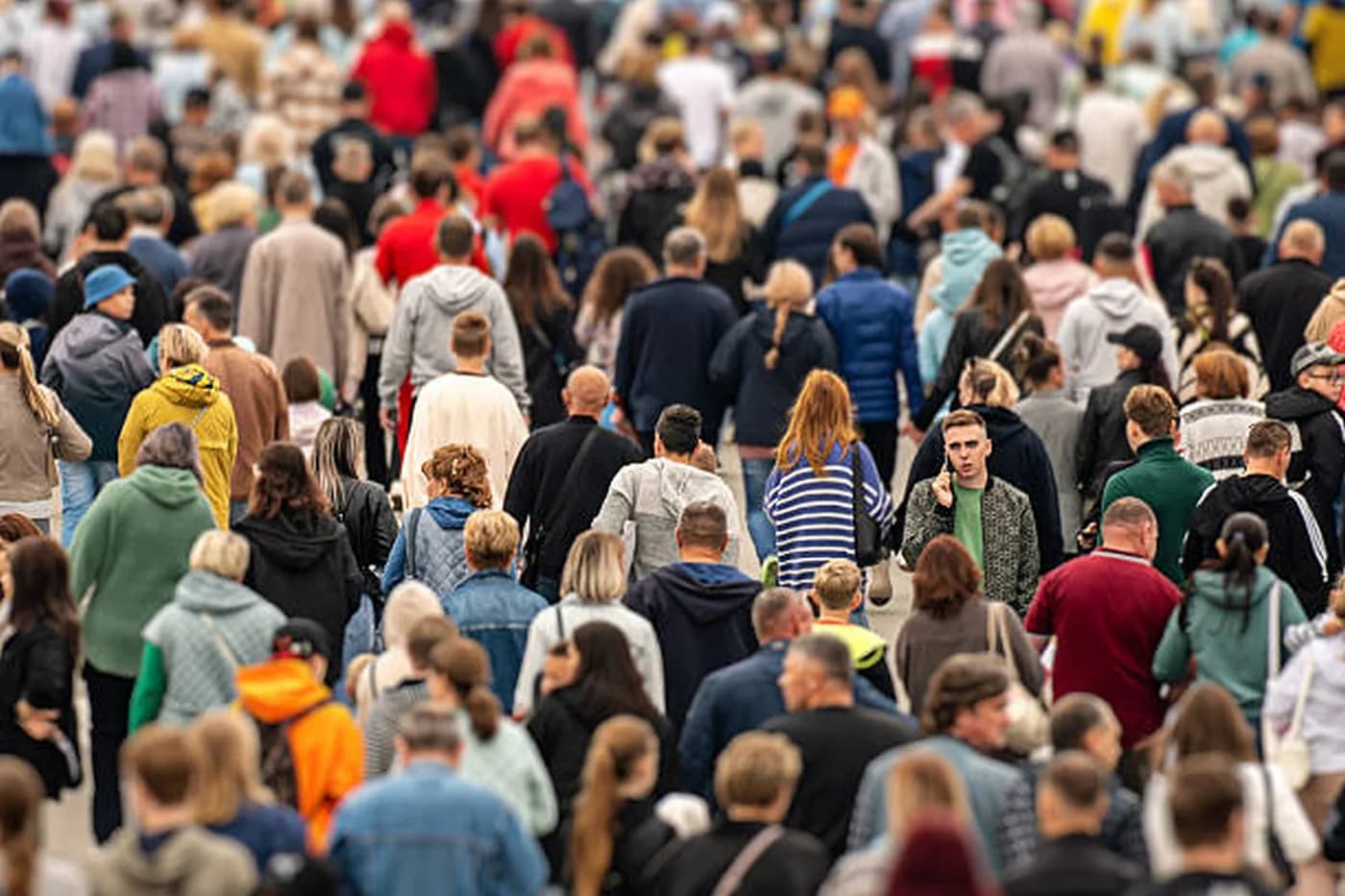 România îmbătrânește: populația scade din nou