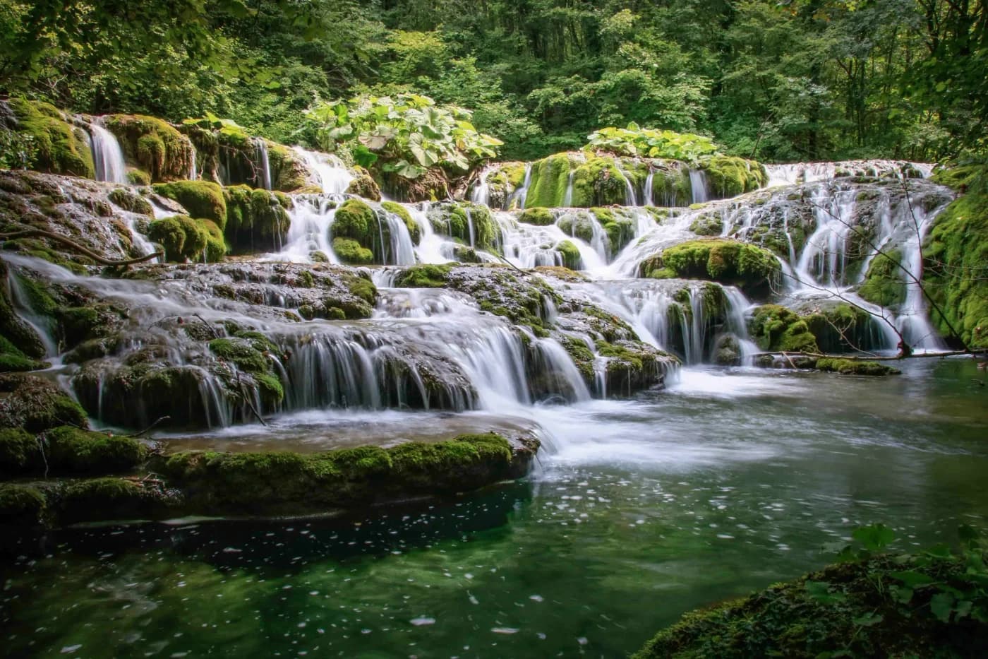 Cheile Nerei-Beușnița, cascada din basme a României