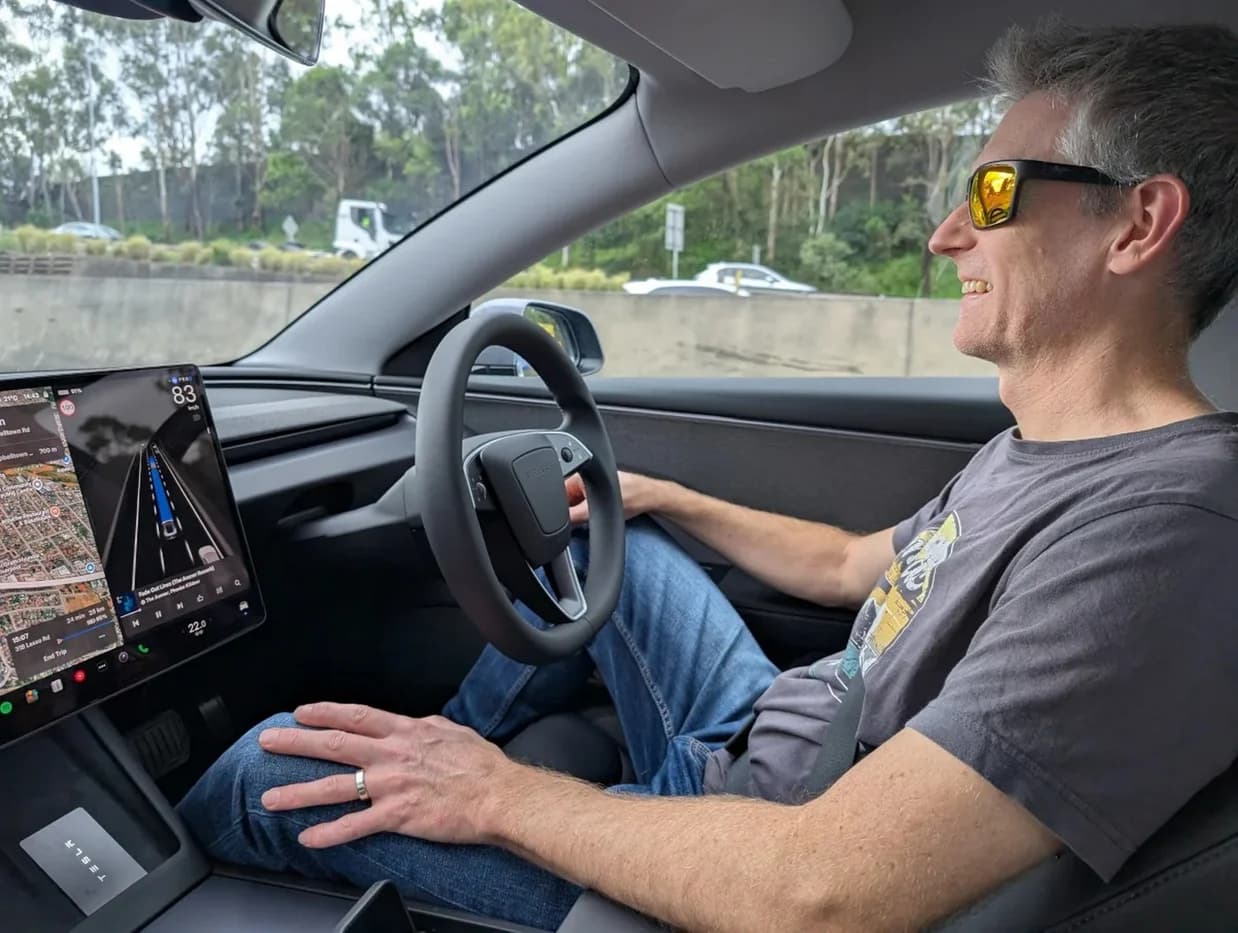 Olanda aprobă sistemul Tesla FSD Supervised pe drumuri