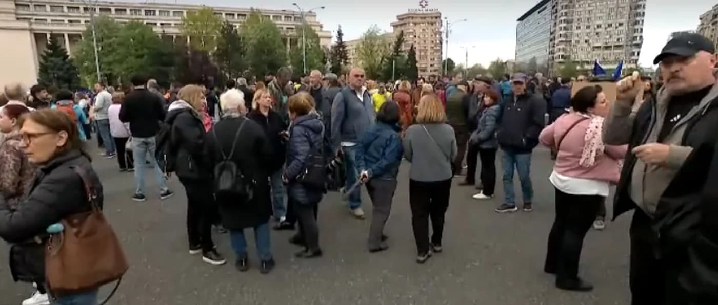 Susținere pentru Ilie Bolojan în Piața Victoriei