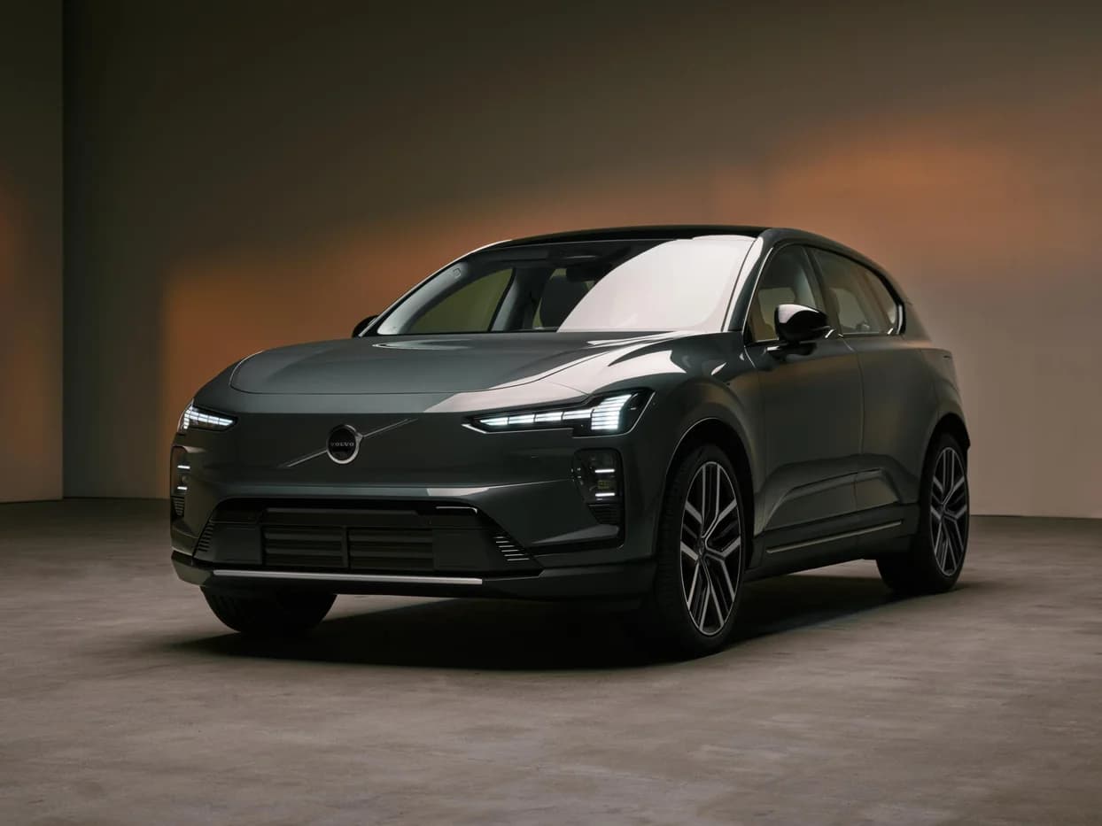 Noul Volvo EX60 intră în producție la uzina din Torslanda, Suedia