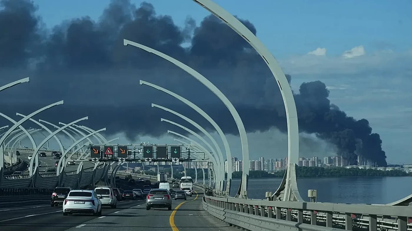 Dronele ucrainene au lovit un terminal petrolier din Sankt Petersburg