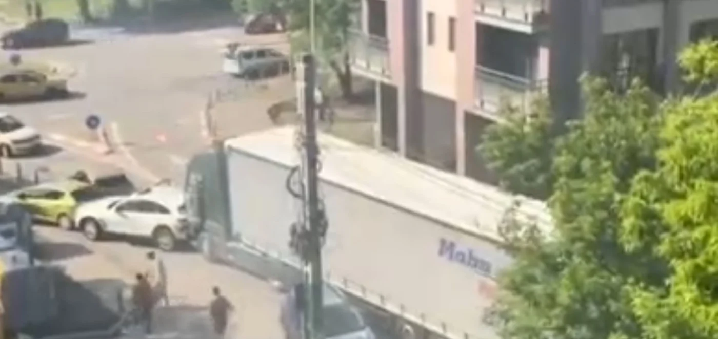 Accident cu TIR în Constanța: două persoane la spital