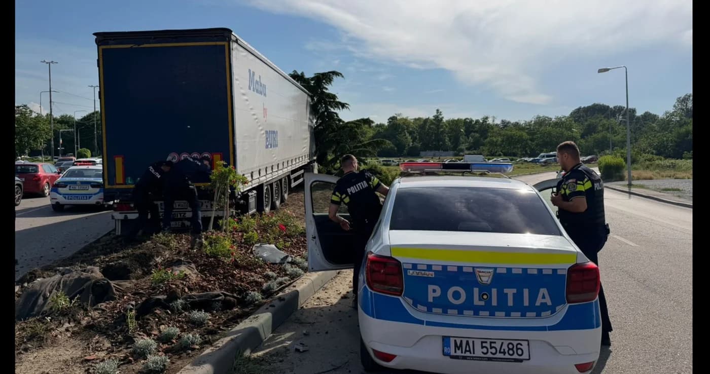 TIR înmatriculat în Ucraina, șofer român: cum a născut un accident o avalanșă de fake-news