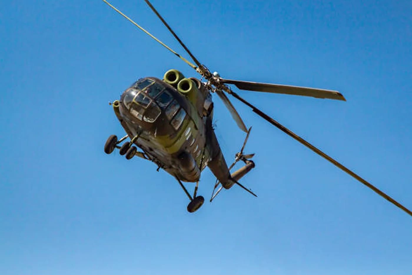 Elicopterele militare survolează Galațiul până la 31 iulie