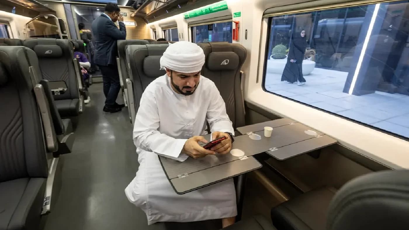 Emiratele Arabe Unite lansează prima rețea feroviară