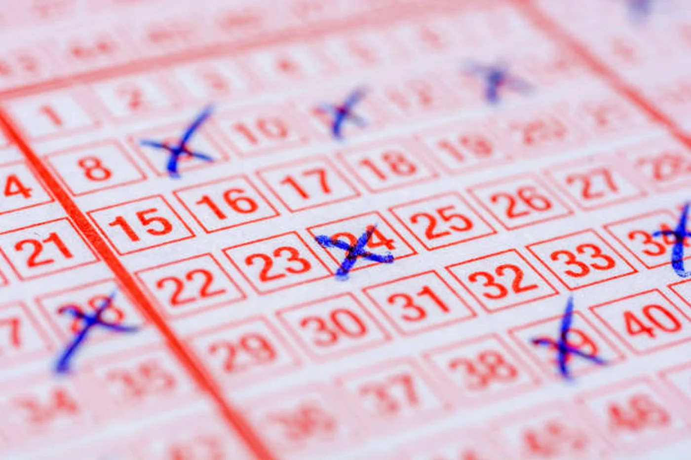 Reportul la Loto 6/49 trece de 7 milioane de euro