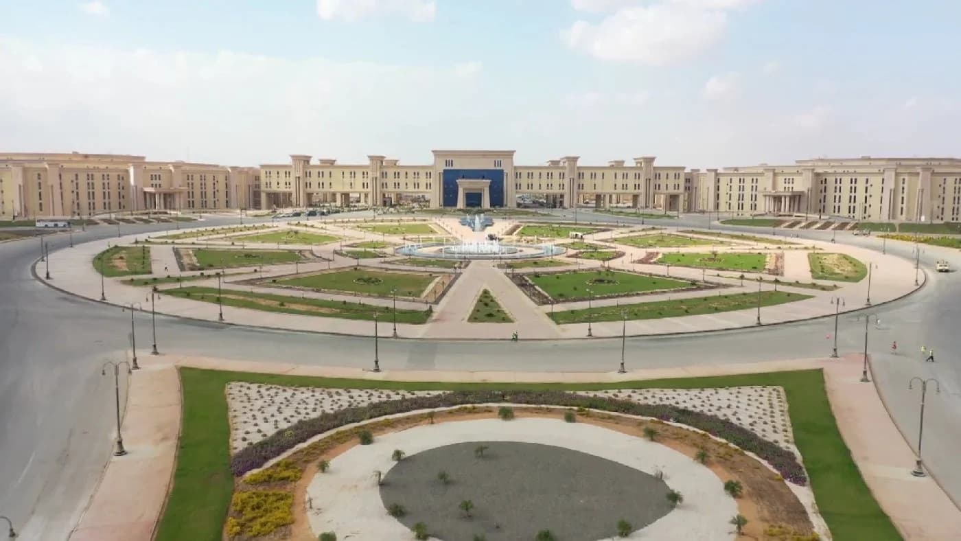 Egiptul inaugurează cel mai mare cartier general militar