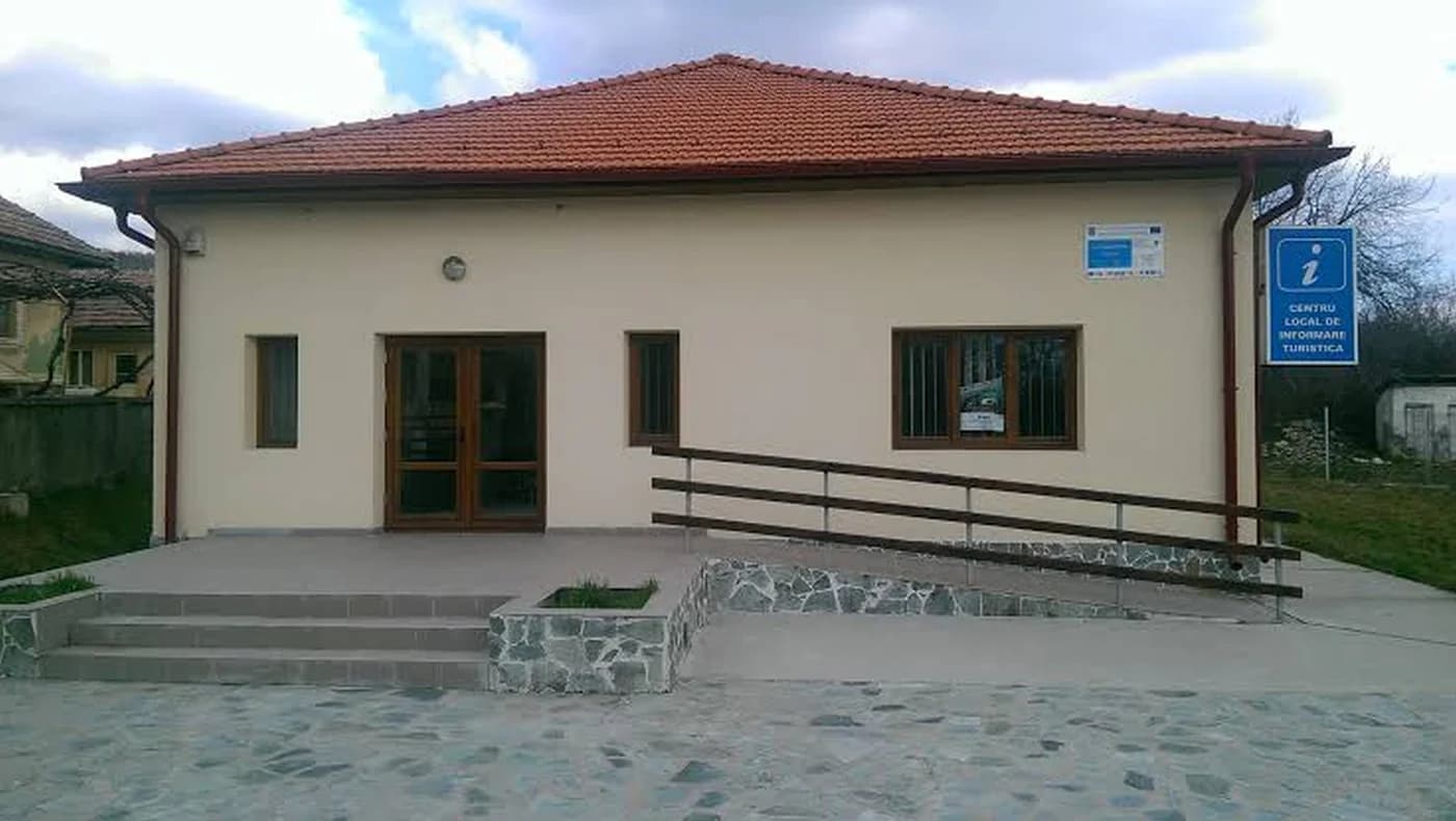 Centrul de informare turistică din Gorj, închis și fără vizitatori
