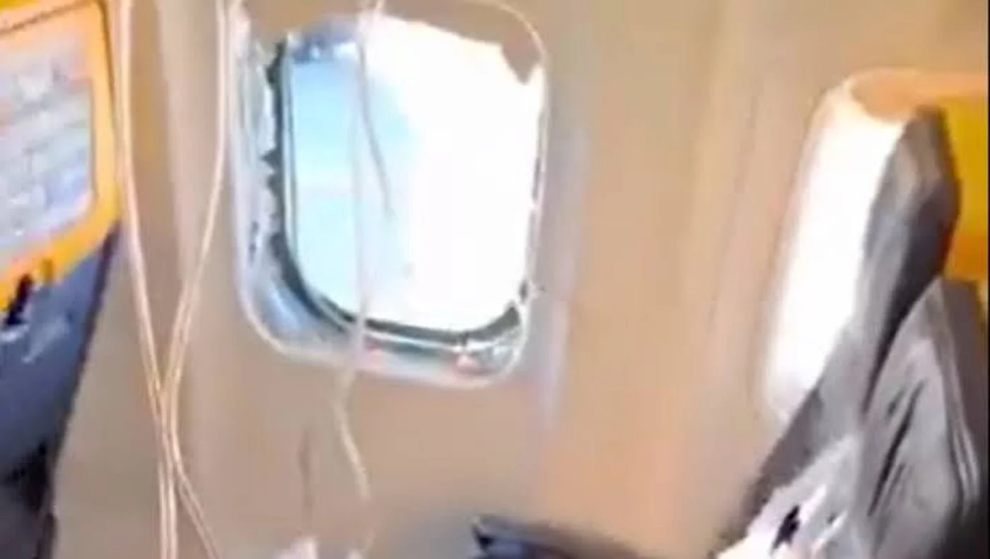 Incident Ryanair: pasager rănit după spargerea unui geam