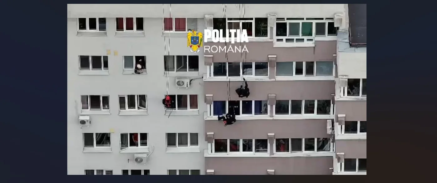 Intervenție de urgență: o femeie amenința că se aruncă de la etaj