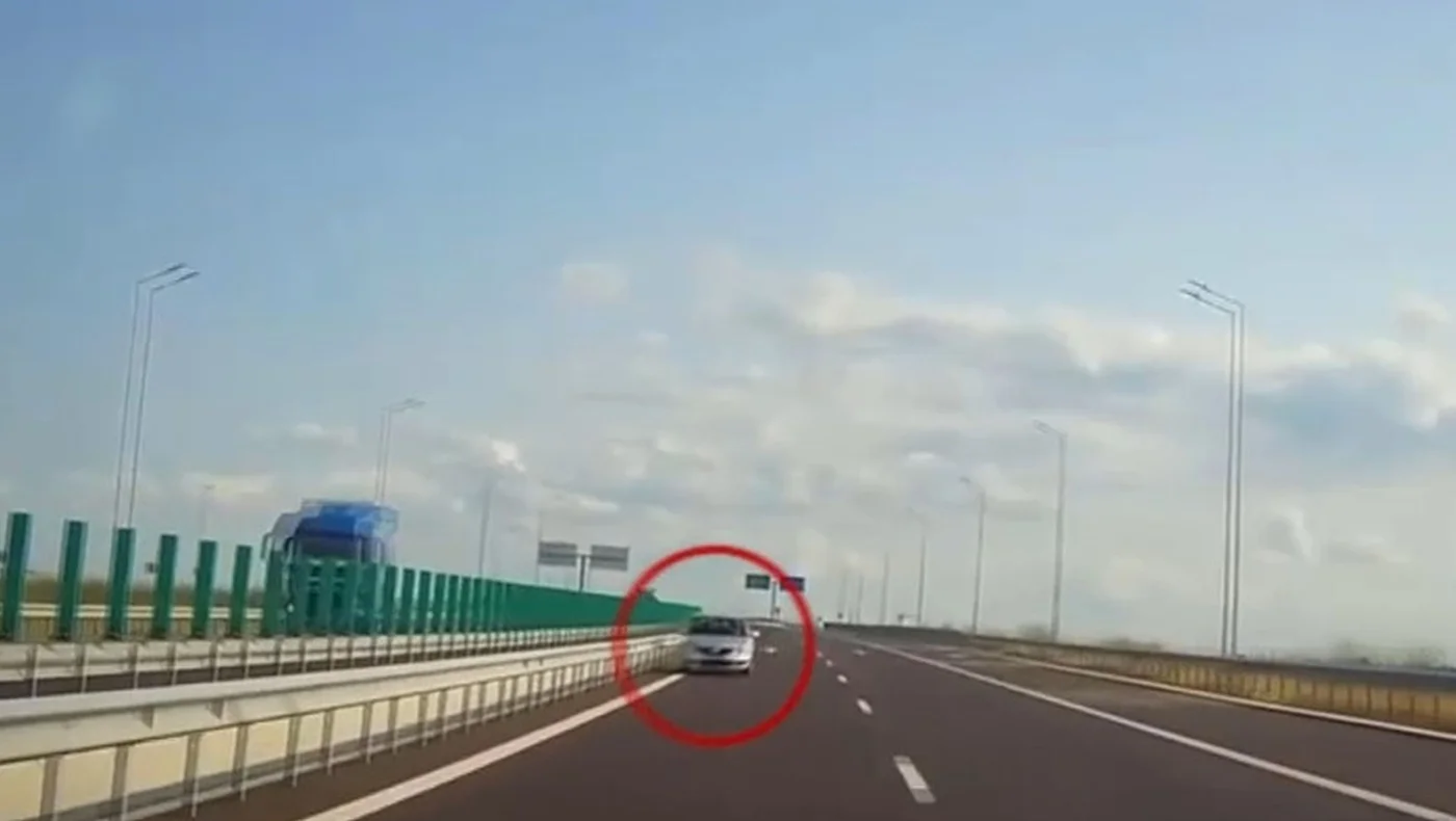 Șofer de 77 de ani, sancționat pe contrasens pe A7