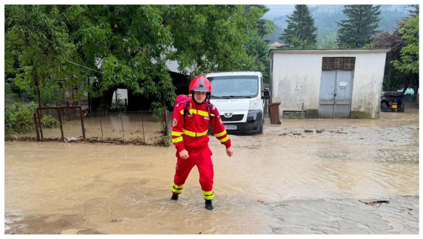 Viitura de la Bușteni a blocat DN1 și zeci de mașini