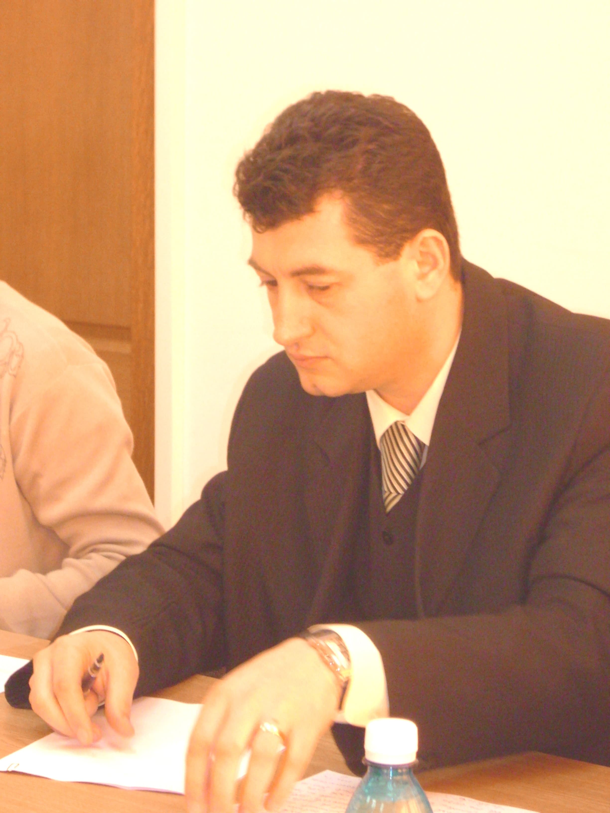 Controale ordonate de prefect pe tema gestionării deşeurilor:„Să facem un pic de curăţenie în judeţul ăsta, pentru că este foarte murdar”