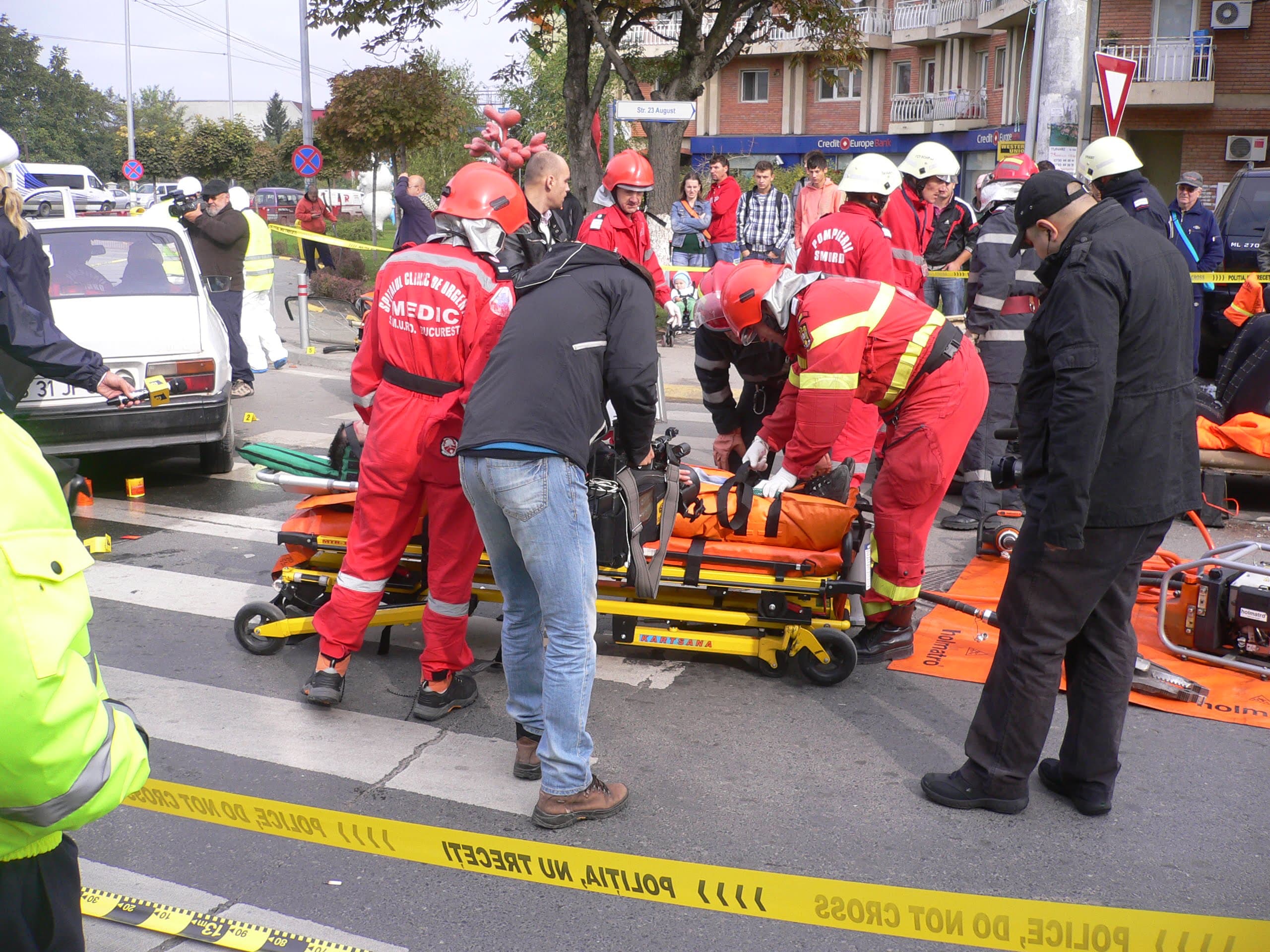 Victimele unui accident preluate de echipajul SMURD din cadrul Sectiei Lehliu-Gara