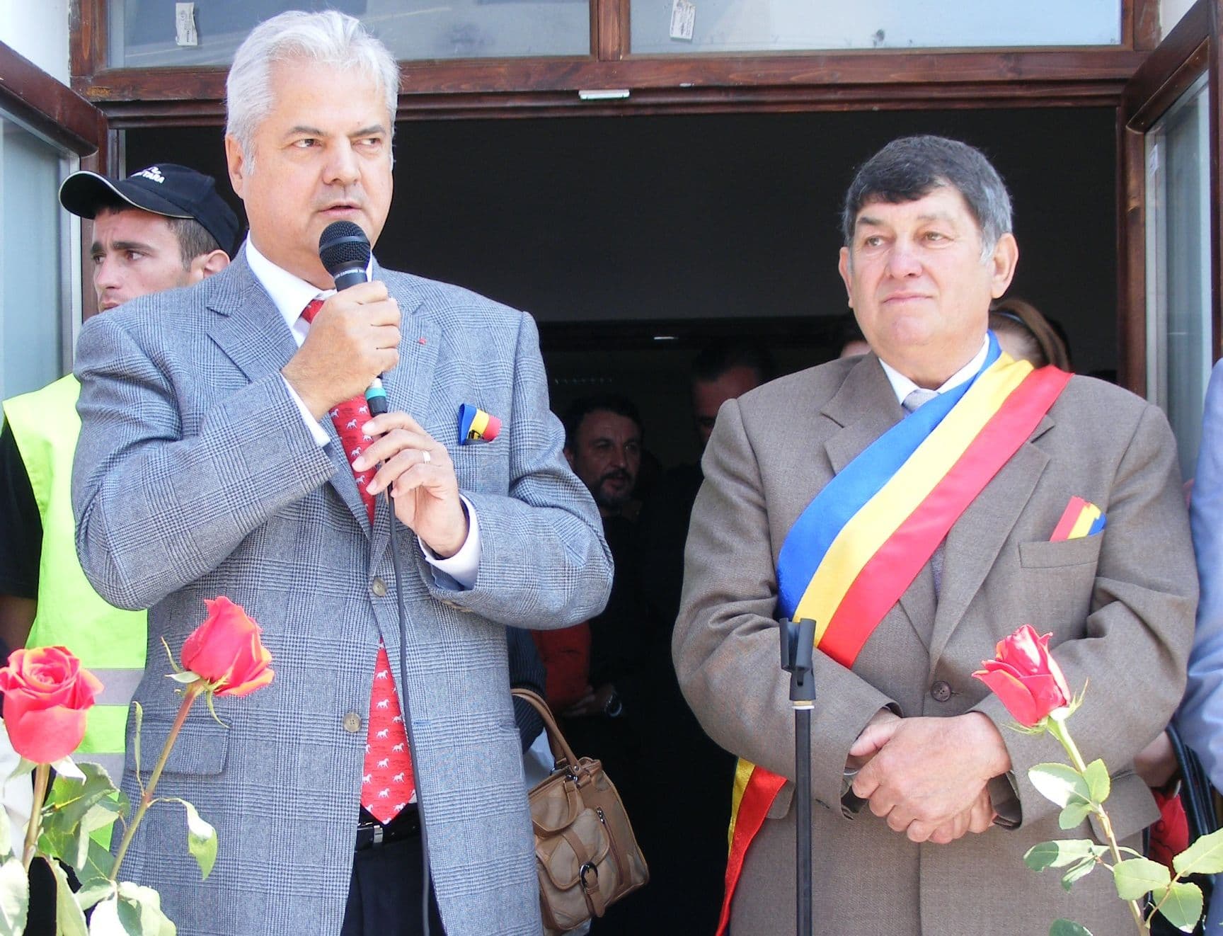 Prahova - Adrian Năstase a inaugurat un proiect construit din fonduri europene la Baba Ana