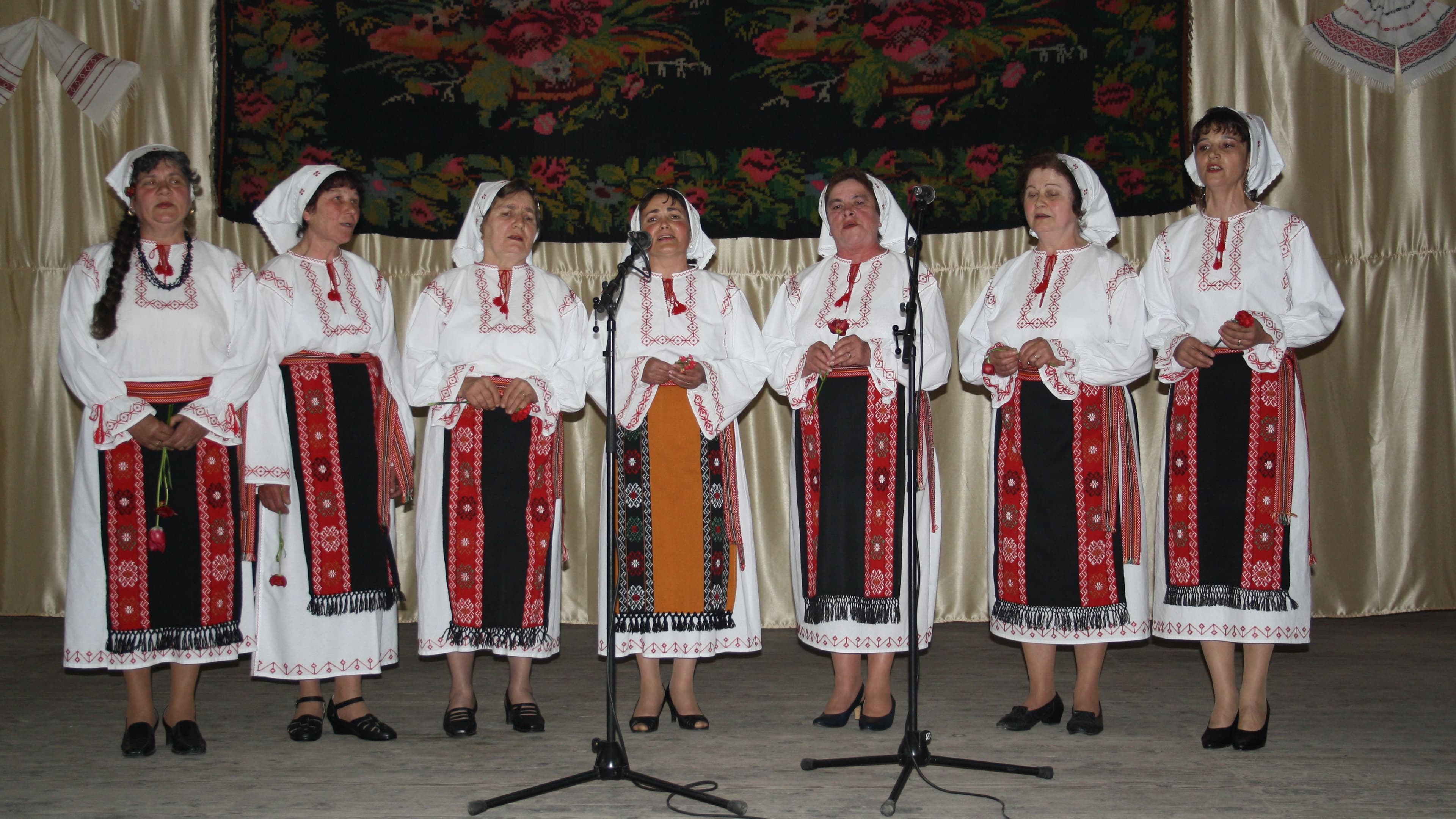 Ialomiţa - Pe 20 mai, la Vlădeni, se va desfăşura Festivalul Judeţean de Folclor „Zărzărică, zărzărea“