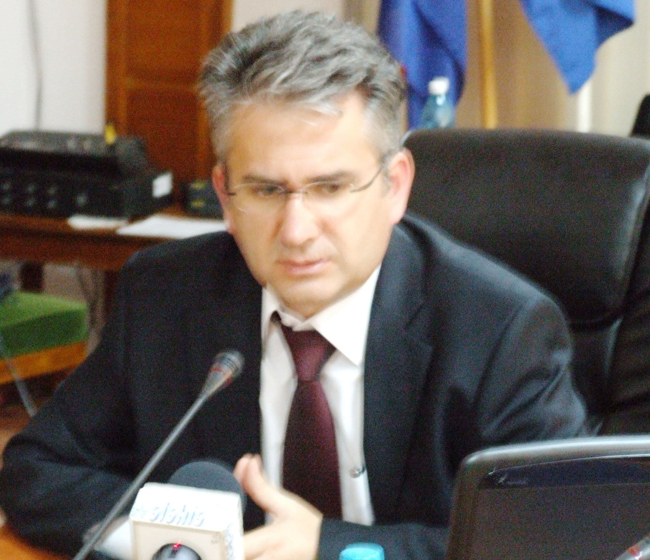 GIURGIU: Regionalizarea creste birocratia