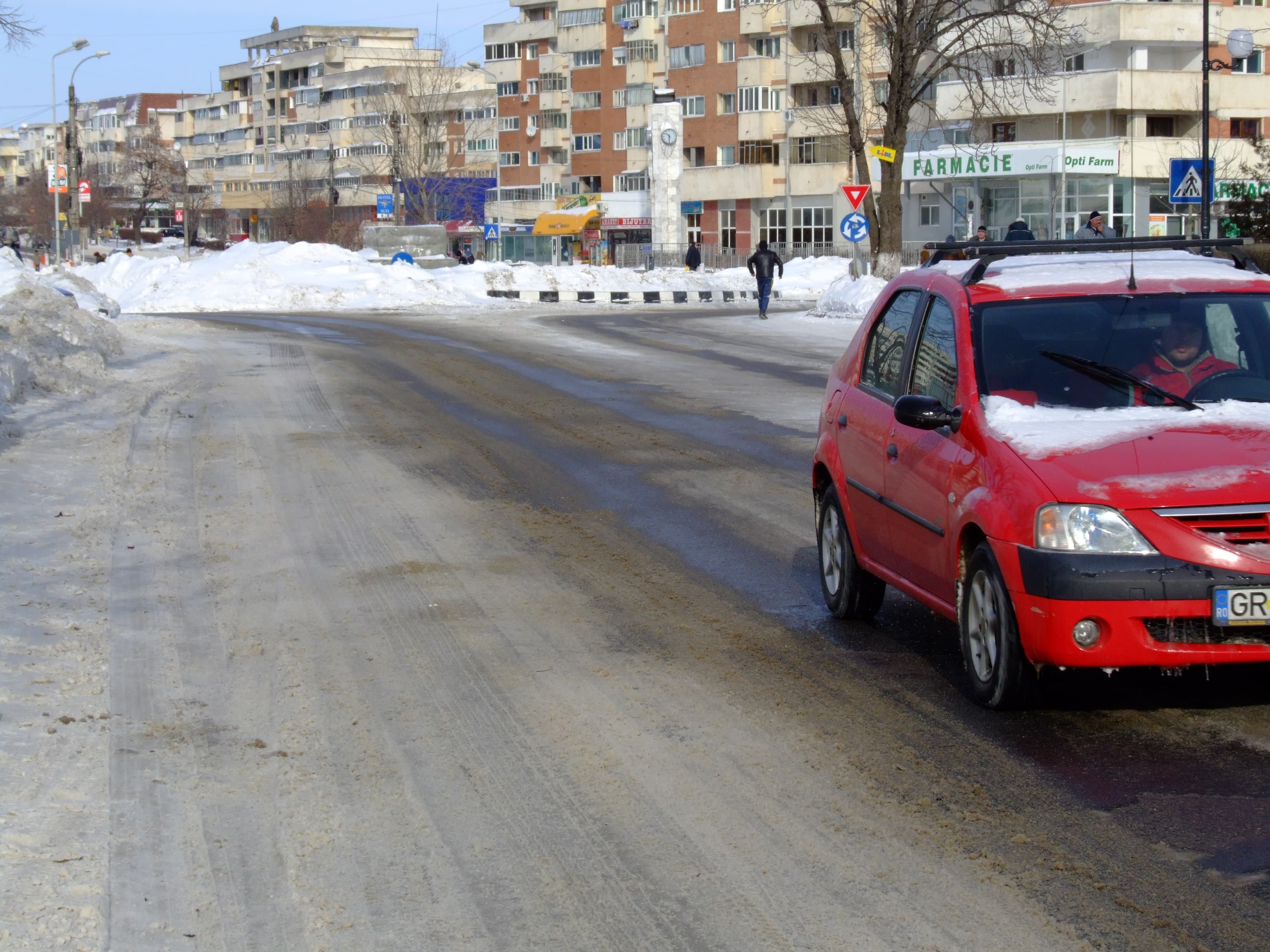 Giurgiu: Un numar de 16 localitati fara energie si 12 drumuri judetene in continuare inchise