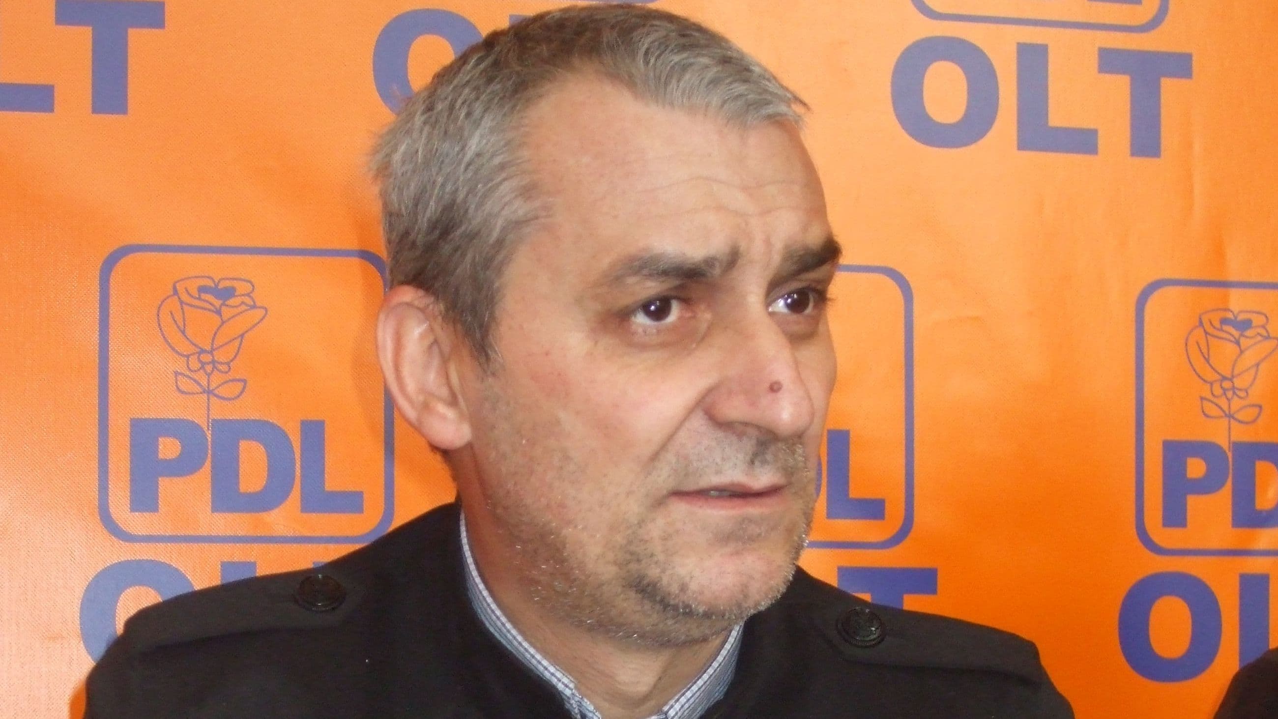 Olt - Slagar pedelist - Dan Balasescu: Mi-a zis Maica sa nu plec!