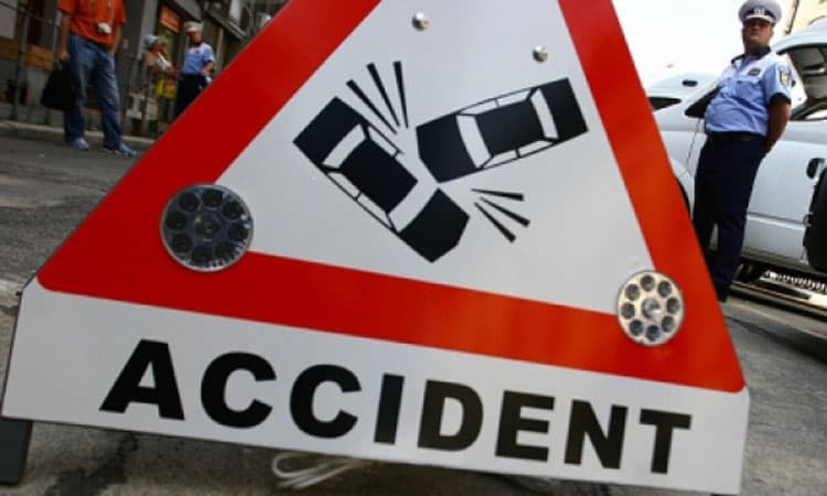 Accident cu trei autovehicule pe DN 71, în județul Dâmbovița