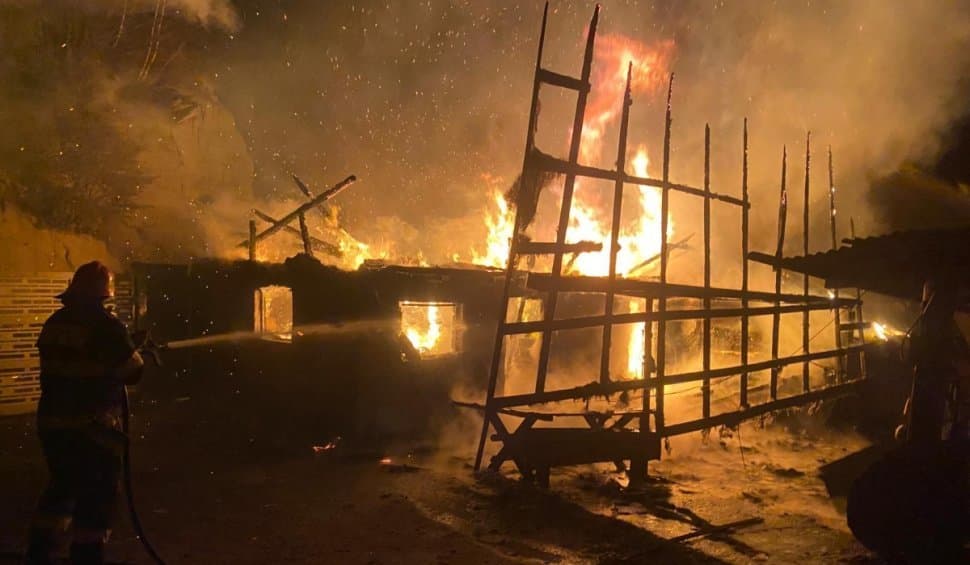 Incendiu Dâmbovicioara