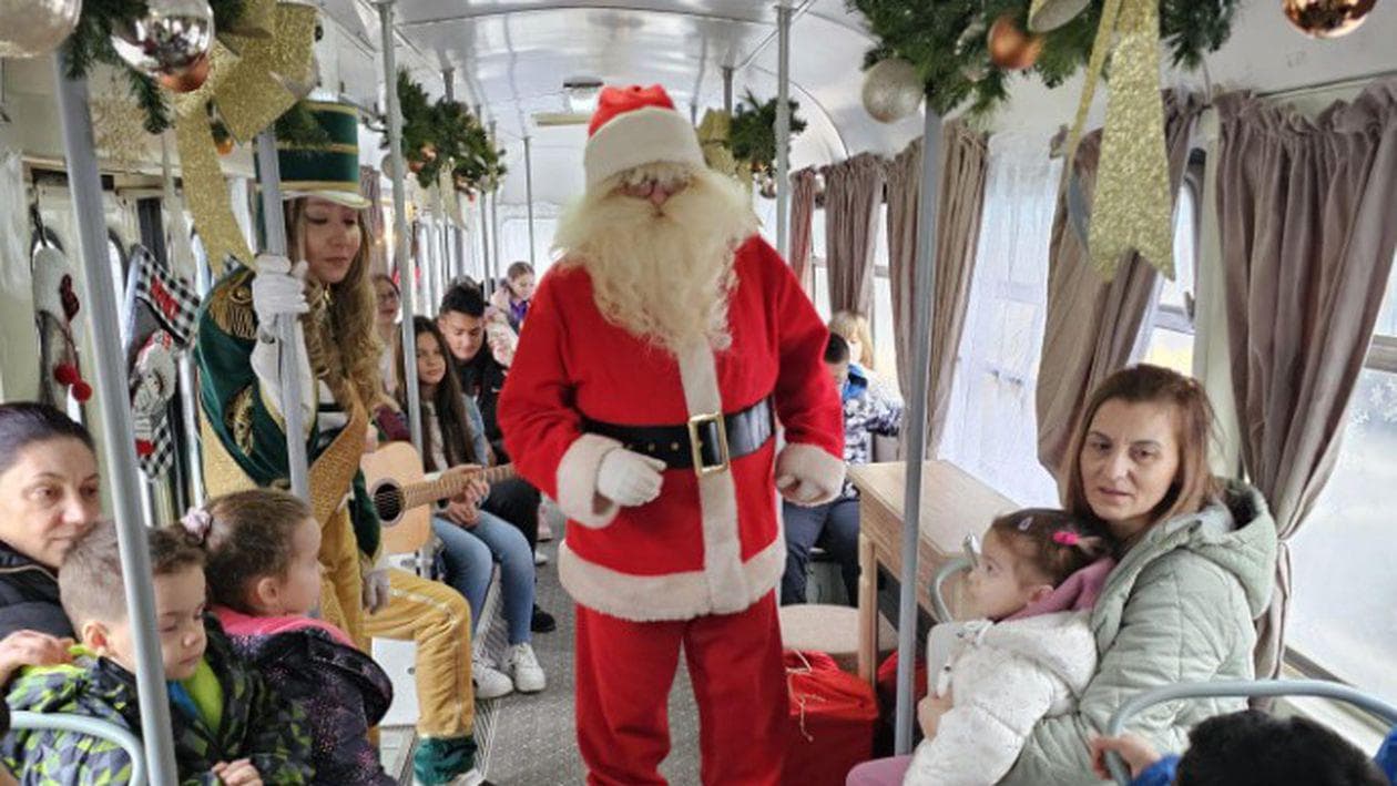 Tramvaiul Povestilor De Iarna