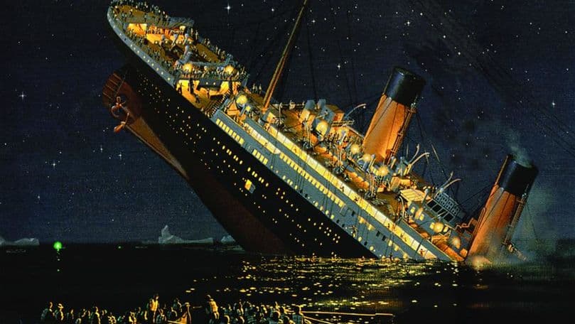 Scufundare Titanic