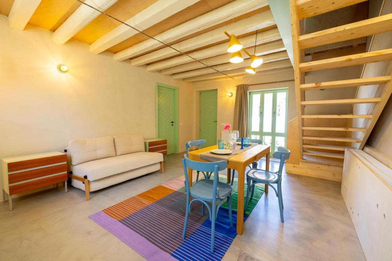 casa tudor chirila 8 hrjp