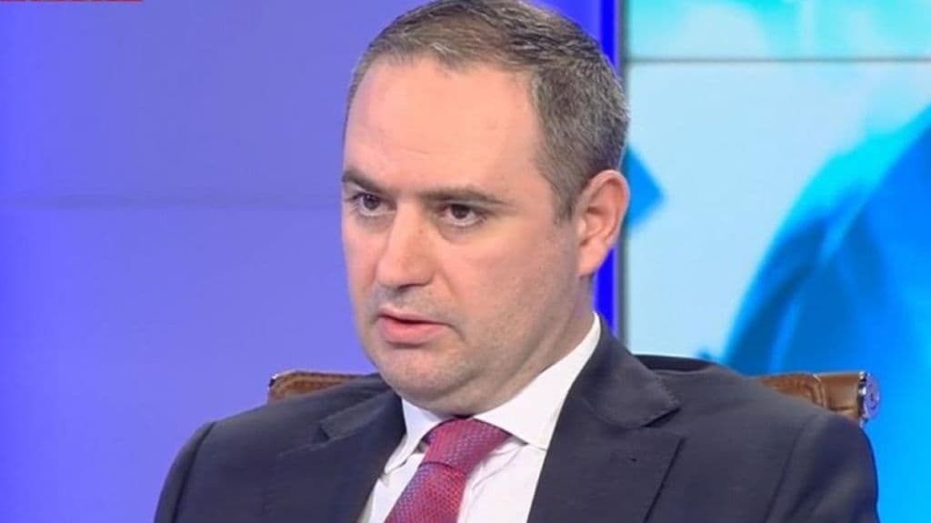 Alexandru Nazare Finante