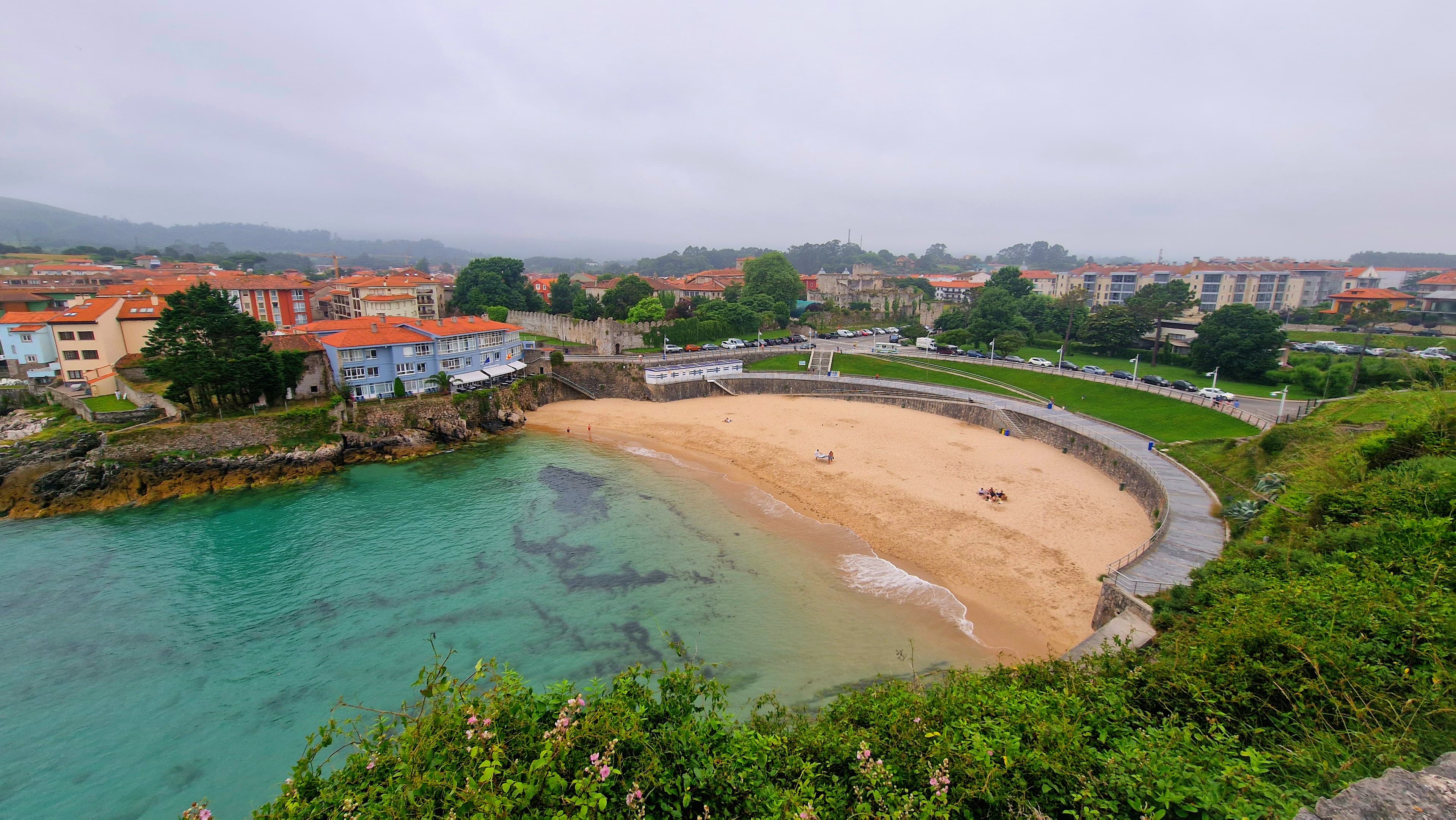 Llanes – liniștea care răsună printre valuri