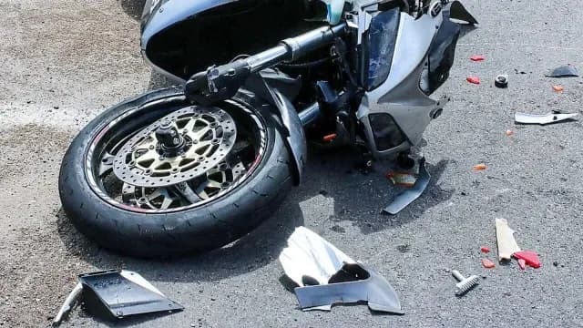 În Argeș un motociclist a decedat după ce a fost lovit de un autoturism