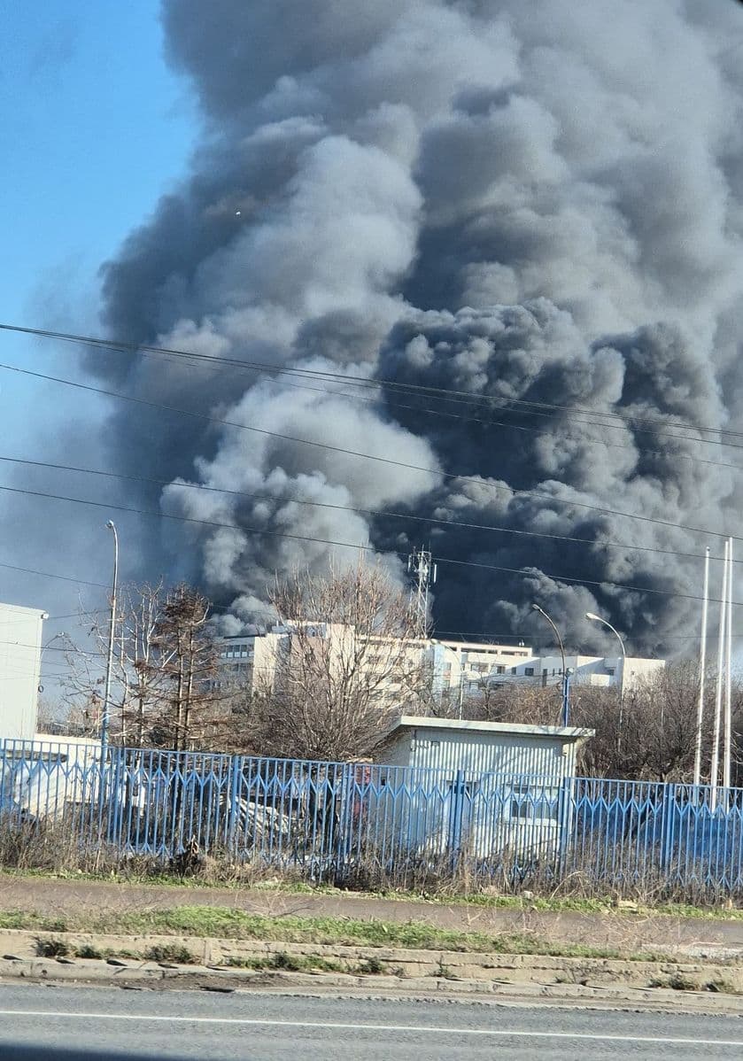 incendiu Militari