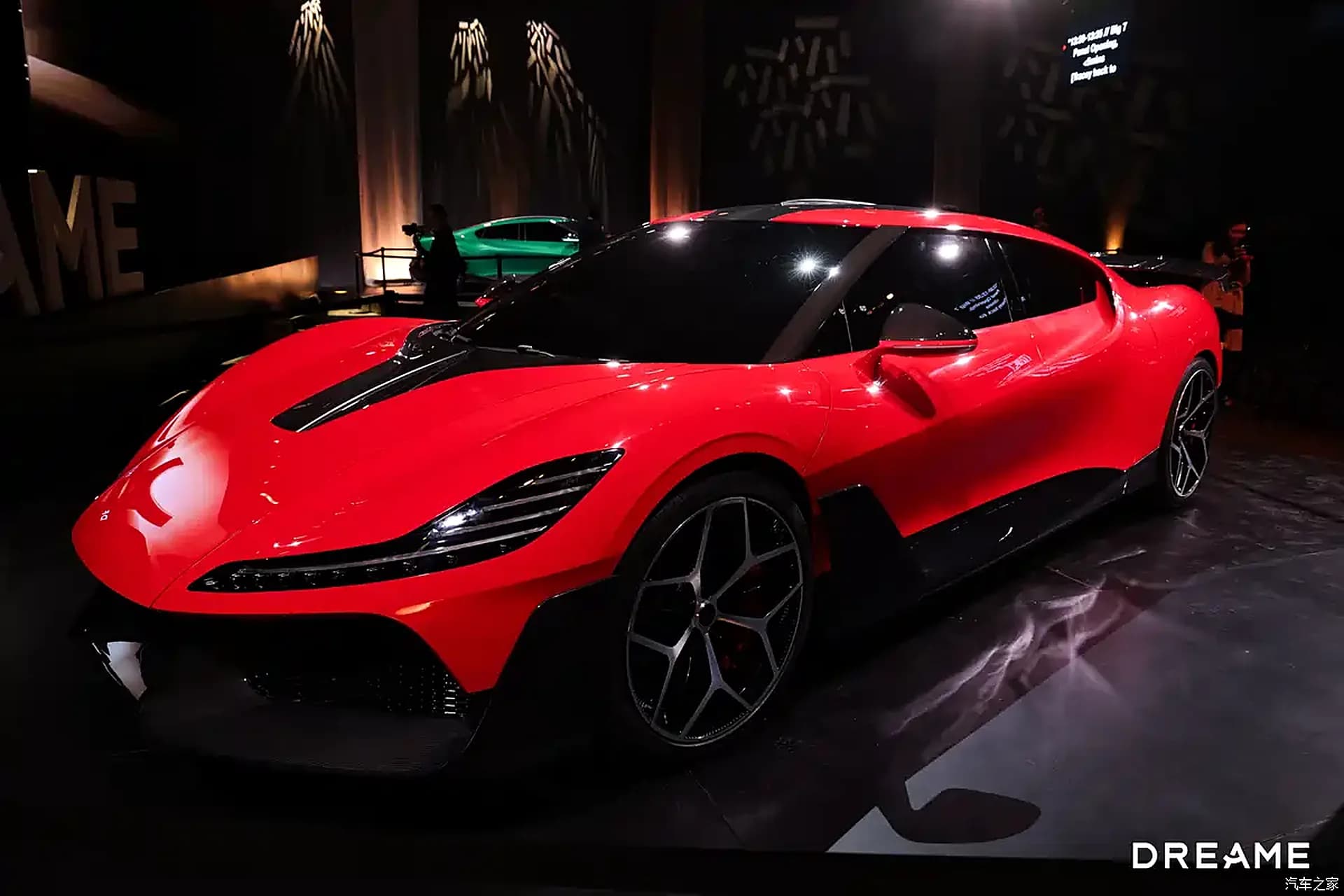 Dreame Nebula Next 01 Jet Edition, supercar electric chinezesc cu rachete cu combustibil solid, prezentat în Silicon Valley aprilie 2026